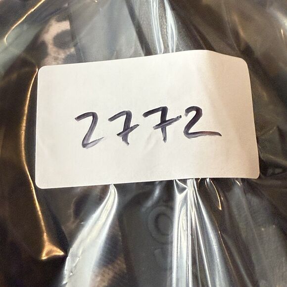 Womens size 10-Oofos OOmg eeZee Low Slip On Recovery Comfort Shoes Cheetah - Picture 9 of 9